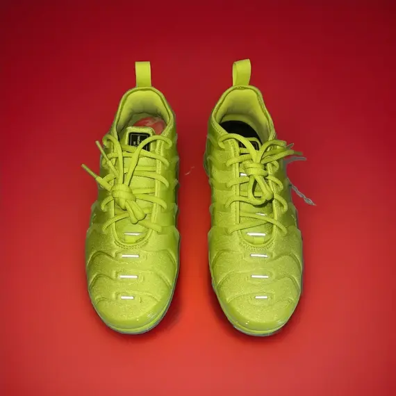Nike VaporMax Plus Shoes Tennis Ball Neon DX1784-300 Women's Size 7/ Men âs 5.5, 6 image